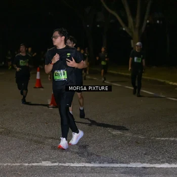 Runner Photo 5699900