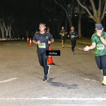 Runner Photo 5700012
