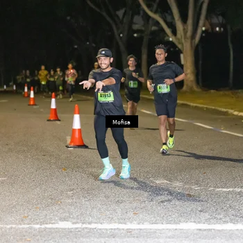 Runner Photo 5700018