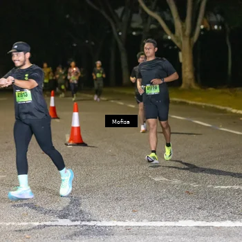 Runner Photo 5700023