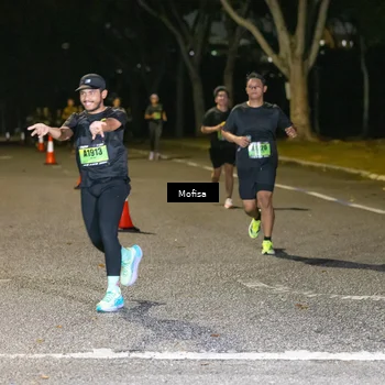 Runner Photo 5700024