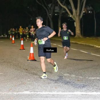 Runner Photo 5700025