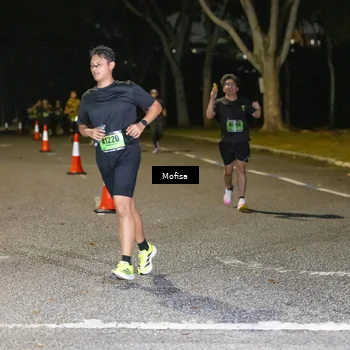 Runner Photo 5700033