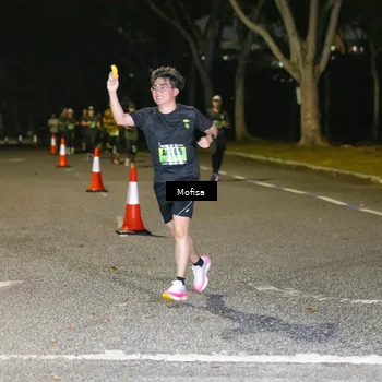 Runner Photo 5700042
