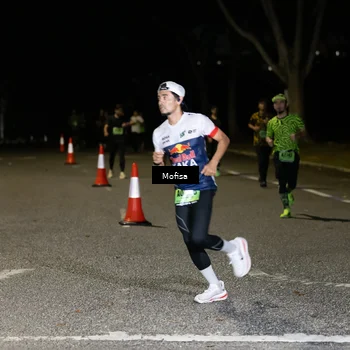 Runner Photo 5700150
