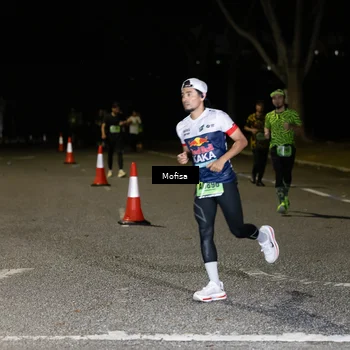 Runner Photo 5700157