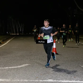 Runner Photo 5700176