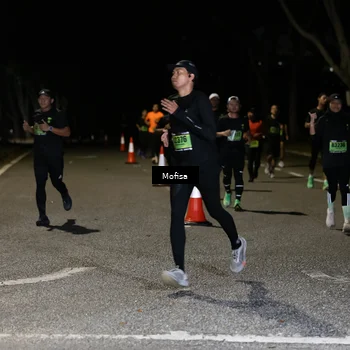 Runner Photo 5700187