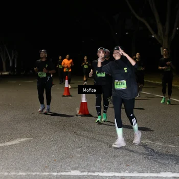 Runner Photo 5700190