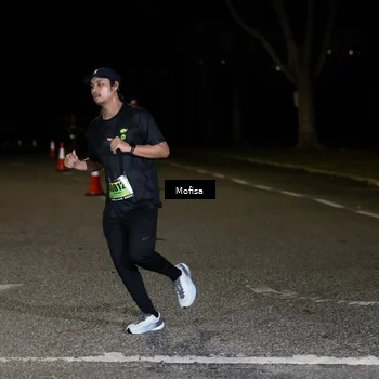 Runner Photo 5700235