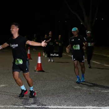 Runner Photo 5700249