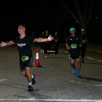 Runner Photo 5700254