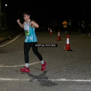 Runner Photo 5700304