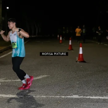Runner Photo 5700305