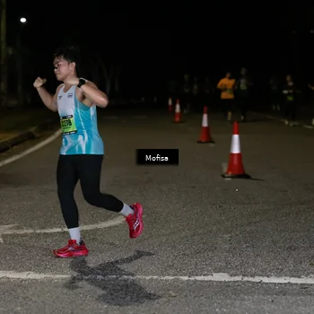Runner Photo 5700308