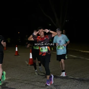 Runner Photo 5700329