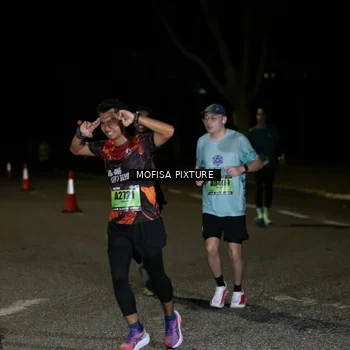 Runner Photo 5700334