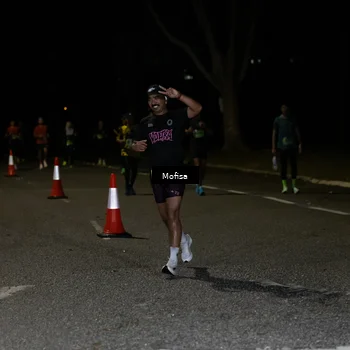 Runner Photo 5700342