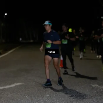 Runner Photo 5700430