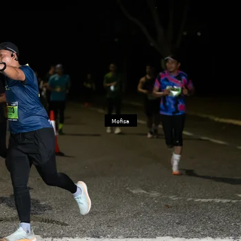 Runner Photo 5700758