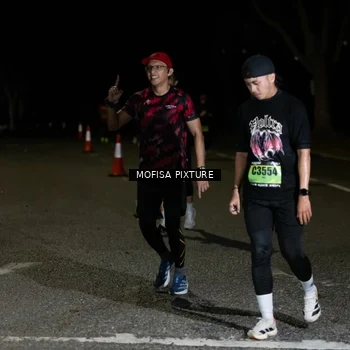 Runner Photo 5700989