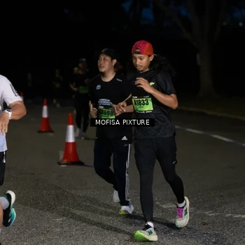 Runner Photo 5702343