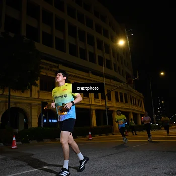 Runner Photo 5704598
