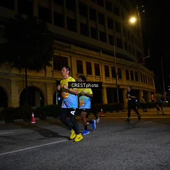 Runner Photo 5704652