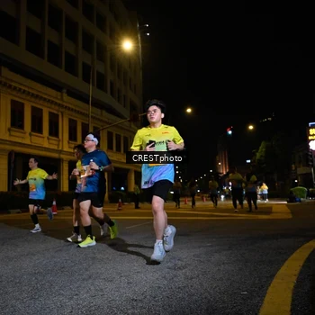 Runner Photo 5704657