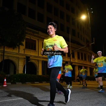 Runner Photo 5708002