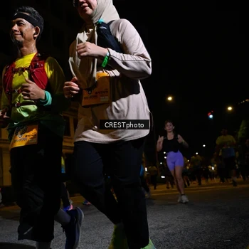 Runner Photo 5708090