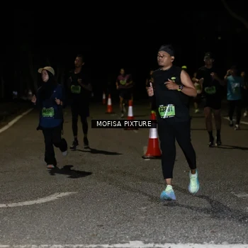 Runner Photo 5715660