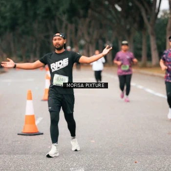 Runner Photo 5718124