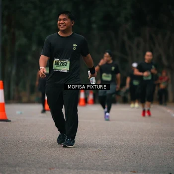 Runner Photo 5718824