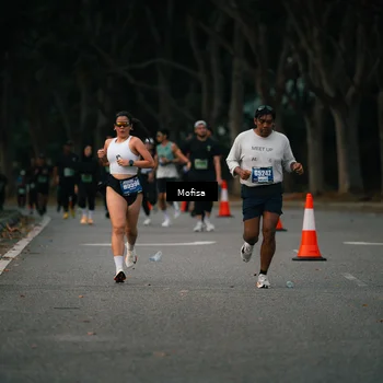 Runner Photo 5720038