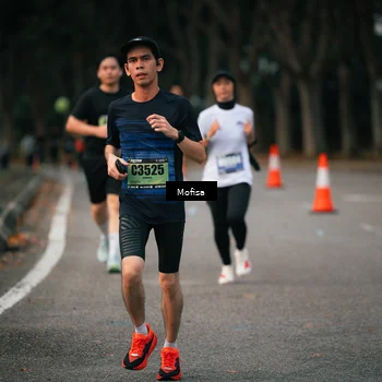 Runner Photo 5720124