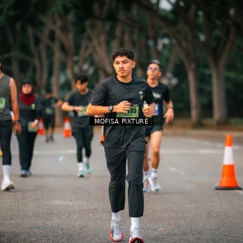 Runner Photo 5720365