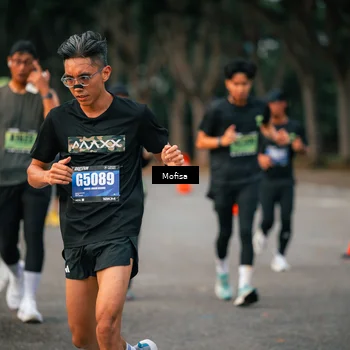 Runner Photo 5720400