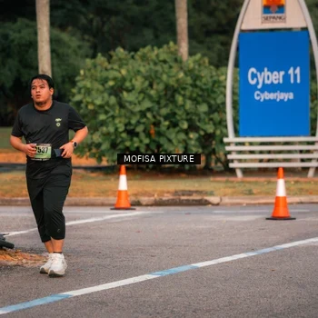Runner Photo 5720801