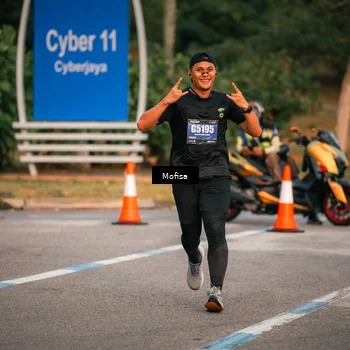 Runner Photo 5721344
