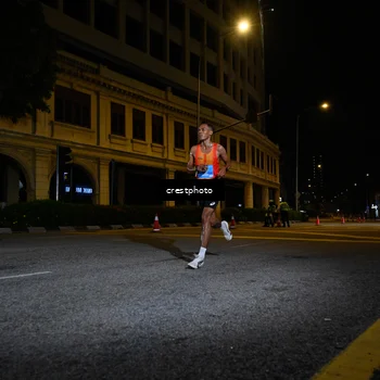 Runner Photo 5722635