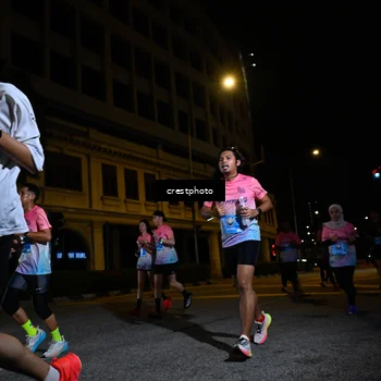 Runner Photo 5724143