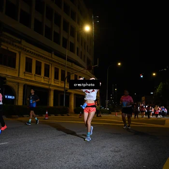 Runner Photo 5726396
