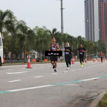 Runner Photo 5733216
