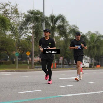 Runner Photo 5733219
