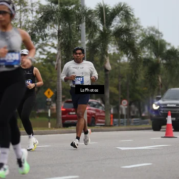 Runner Photo 5733364