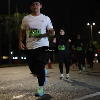 Runner Photo 5733424