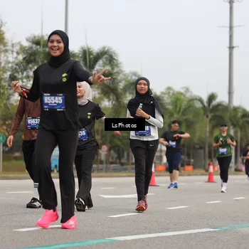 Runner Photo 5733435