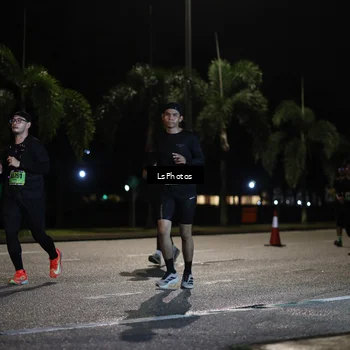 Runner Photo 5733456