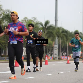 Runner Photo 5733469
